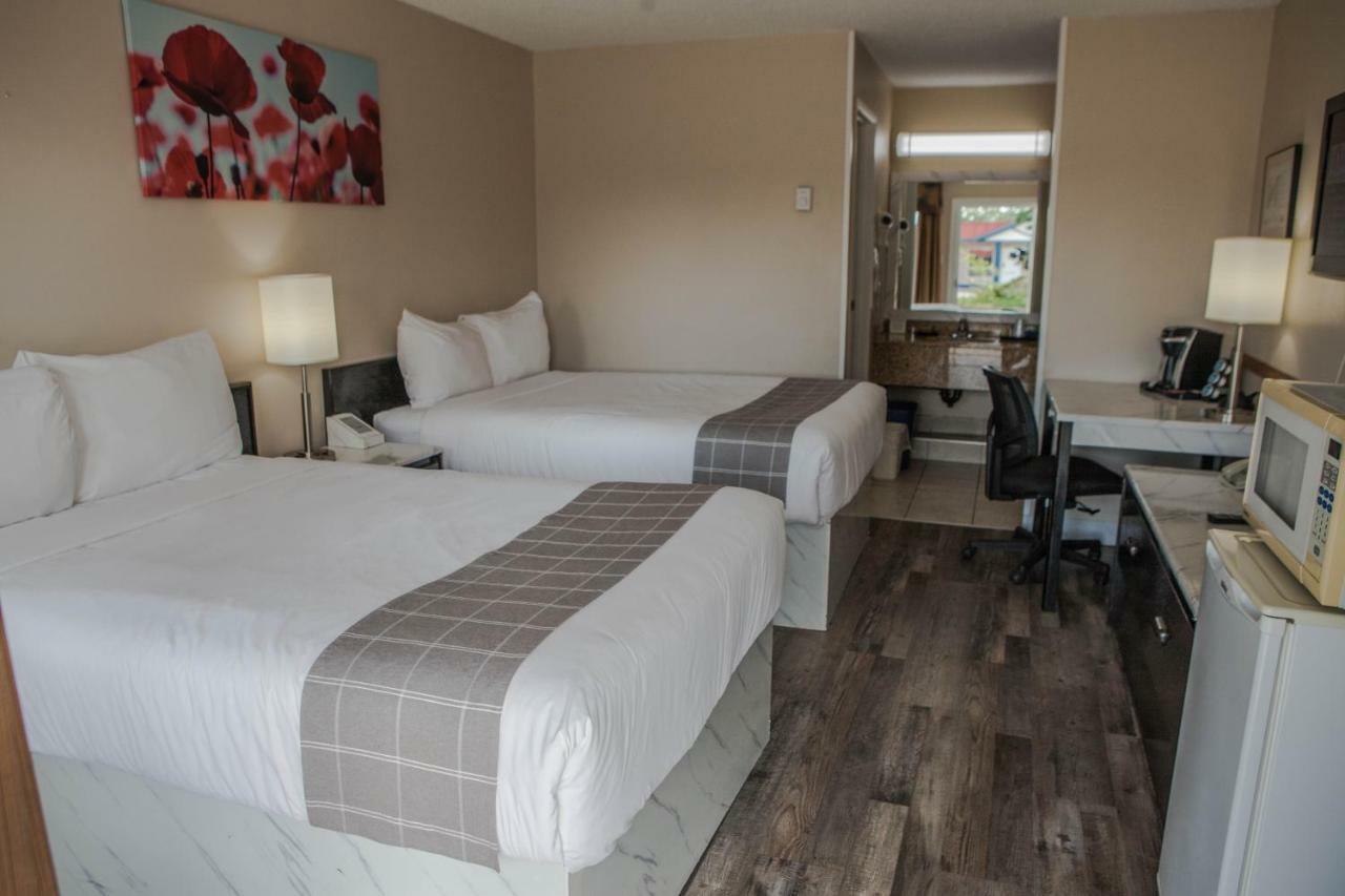 Canadian Motel North Battleford Exteriér fotografie